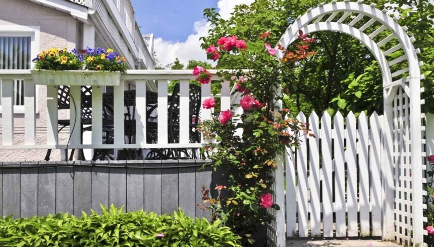 arbor gate fence