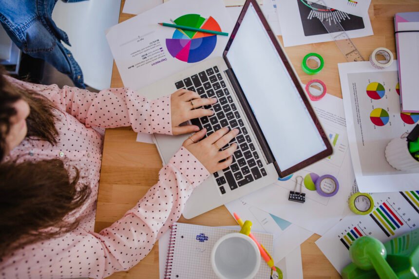 Connect HubSpot CRM with Odoo | Bizople